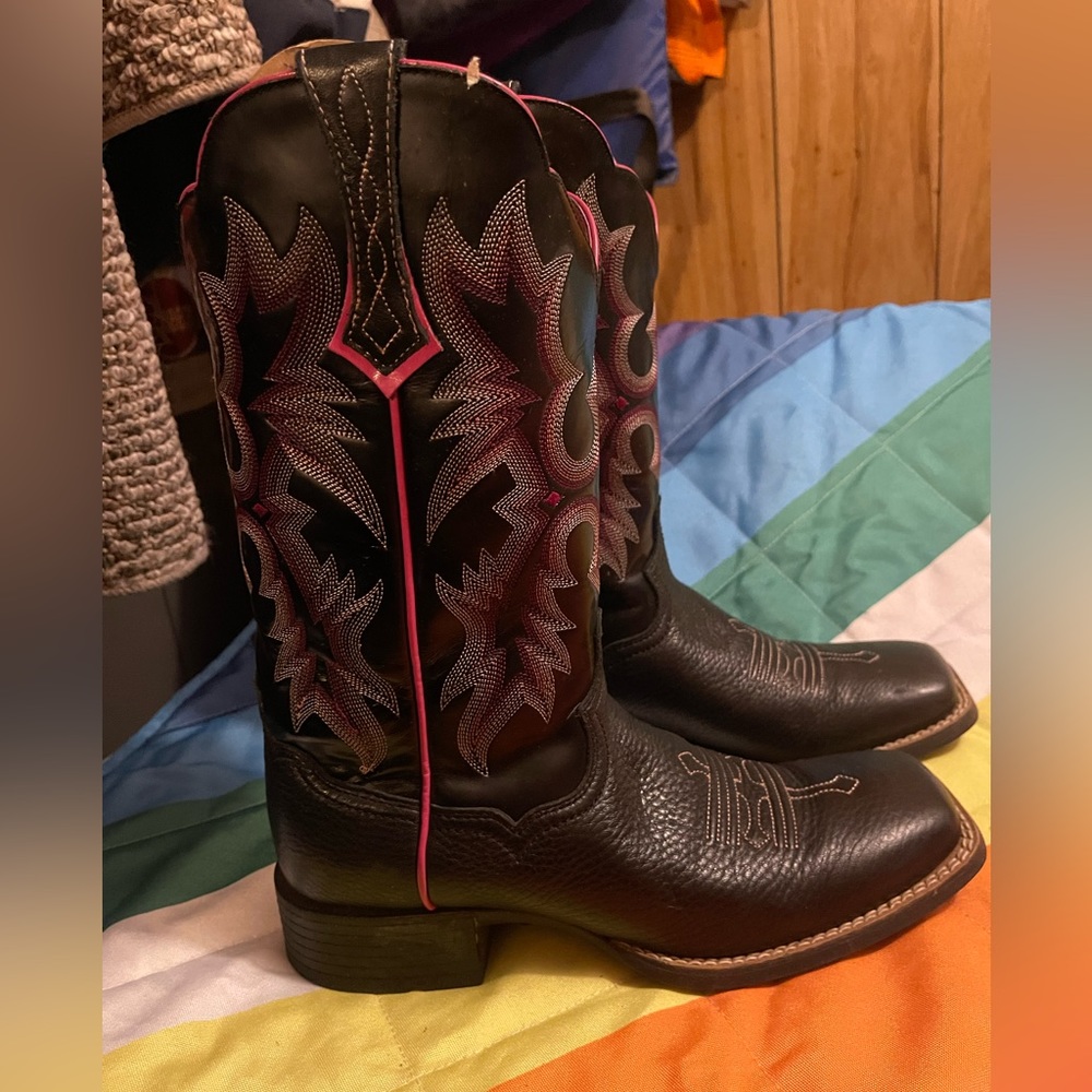 Ariat Tombstone Boots